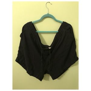 Linen blend drawstring shorts!